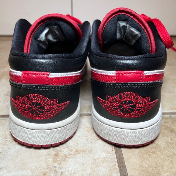 Size 8W - WMNS Jordan 1 Retro Low “Reverse Black Toe” DC0774-160 100% Authentic - Picture 4 of 8